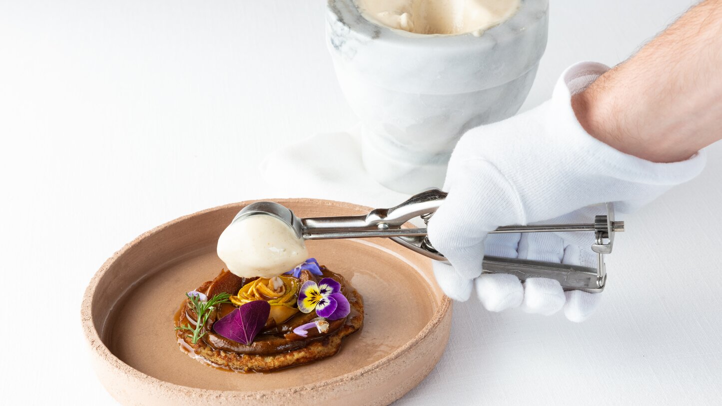 Pera Pala dello chef stellato Theodor Falser | © engel gourmet & spa Pera Pala Johannesstube Nova Levante | © engel gourmet & spa