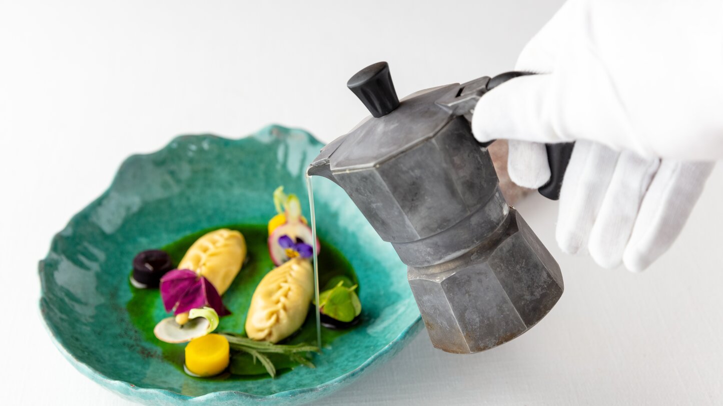 Piatto gourmet di Theodor Falser - engel gourmet&spa | © engel gourmet&spa Ravioli gourmet Johannesstube Nova Levante | © engel gourmet&spa