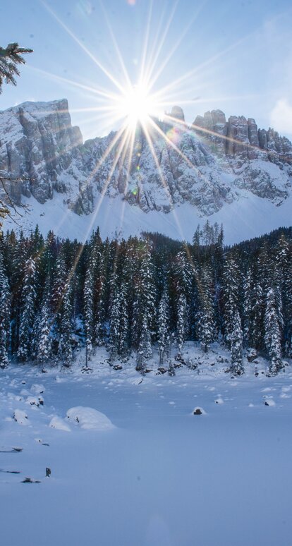 Lago di Carezza inverno | © Alexandra Näckler Lago Carezza ghiacciato Inverno | © Alexandra Näckler