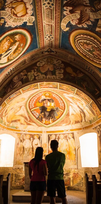 St. Helena Kapelle Deutschnofen | © StorytellerLabs Fresken St. Helena Kirchlein Deutschnofen | © StorytellerLabs