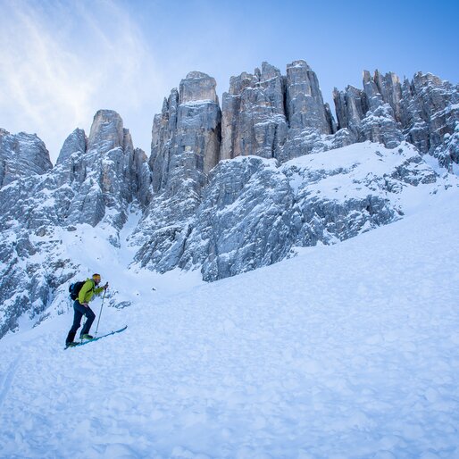 Ski Tour Dolomites Val d'Ega Latemar | © Alexandra Näckler Ski Tourers Fresh Snow Latemar Towers | © Alexandra Näckler